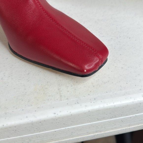 STEVE MADDEN VINKA ANKLE BOOT Red Sz 8 NWOB - Picture 11 of 12